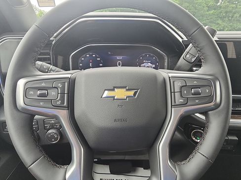 New 2026 Chevrolet Silverado 1500 LT w/ Z71 Off-Road Package AWD/4WD image 15