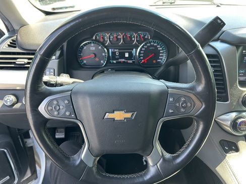Used 2018 Chevrolet Suburban LT AWD/4WD image 8