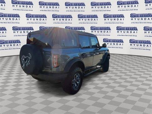 Used 2024 Ford Bronco Badlands image 8