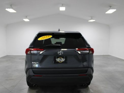 Used 2025 Toyota RAV4 LE AWD/4WD image 8
