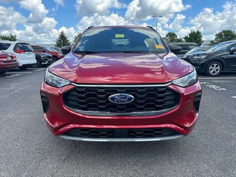 Used 2023 Ford Escape ST-Line w/ Tech Pack #1 AWD/4WD image 2