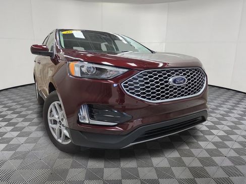 Used 2024 Ford Edge SEL w/ Convenience Package AWD/4WD image 2