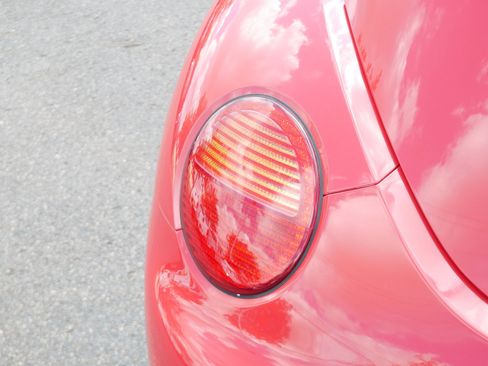 Used 1999 Volkswagen Beetle GLS FWD image 17