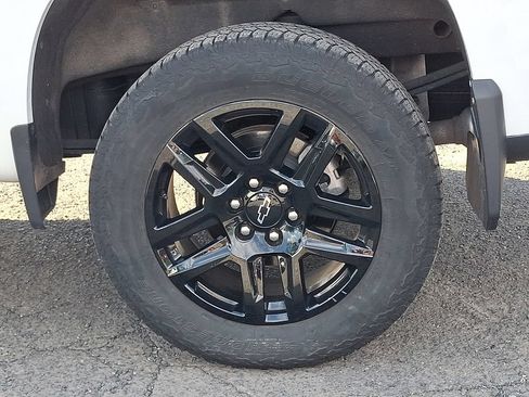 Used 2023 Chevrolet Silverado 1500 LT Trail Boss w/ LT Trail Boss Premium Package AWD/4WD image 31