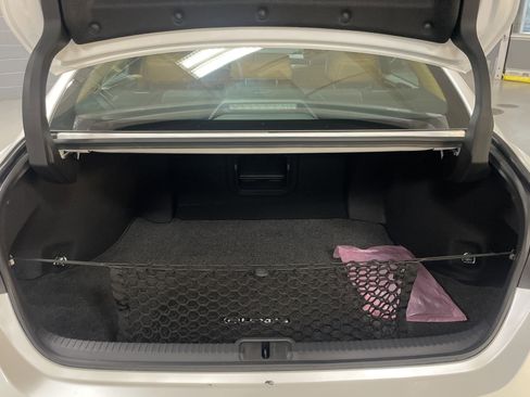 Used 2025 Lexus ES 300h w/ Premium Package image 33