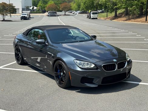 Used 2015 BMW M6 Convertible RWD image 19