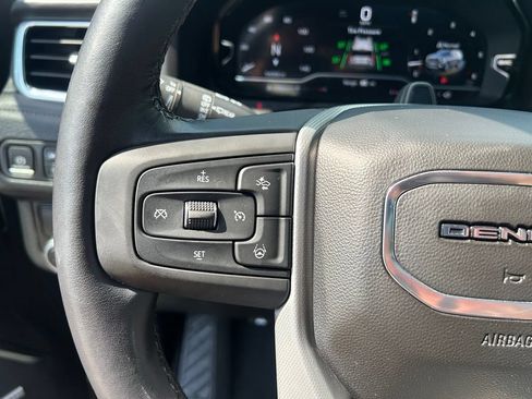 Used 2023 GMC Yukon XL Denali w/ Denali Reserve Package RWD image 27