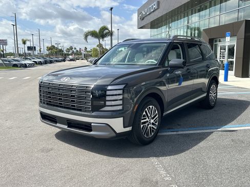 New 2026 Hyundai Palisade SEL FWD image 2