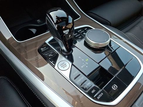 Certified 2022 BMW X5 xDrive40i w/ Climate Comfort Package image 17