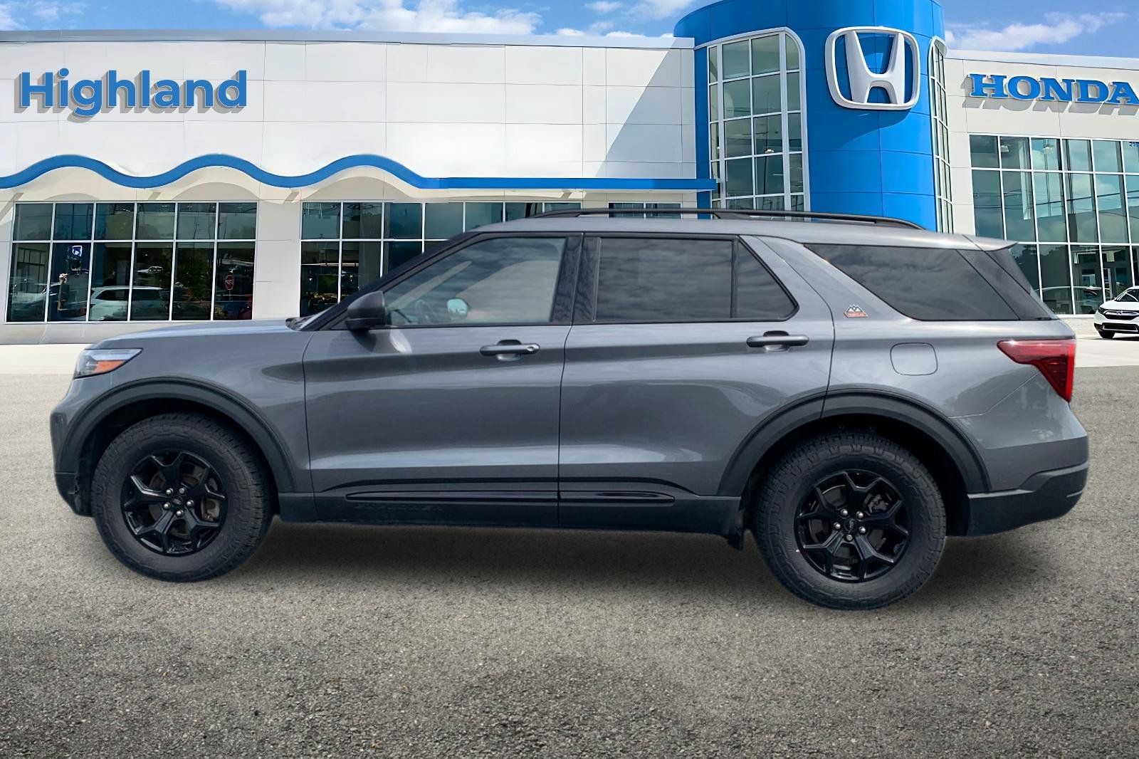 Used 2022 Ford Explorer Timberline AWD/4WD image 2