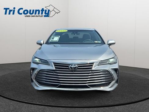 Certified 2022 Toyota Avalon Limited w/ Advanced Safety Package FWD image 2