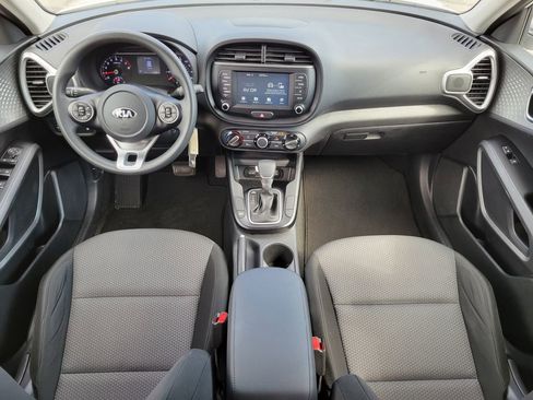 Used 2020 Kia Soul LX image 15