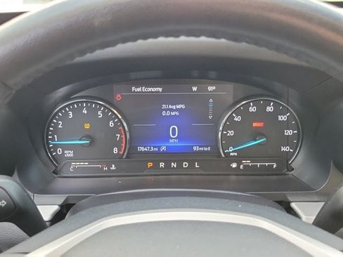 Used 2024 Ford Explorer XLT RWD image 24