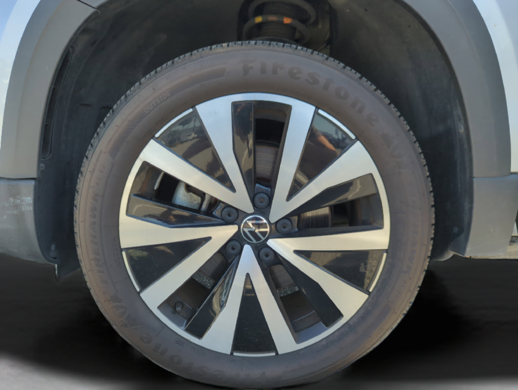 Used 2022 Volkswagen Taos SE AWD/4WD image 38