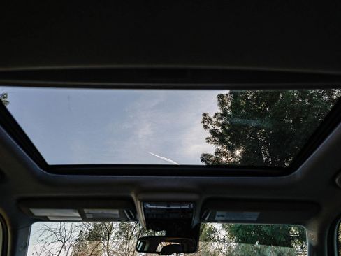 Used 2021 Toyota 4Runner Venture w/ Moonroof Package image 16