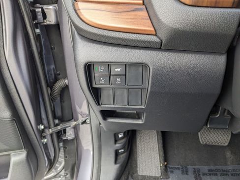 Used 2020 Honda CR-V Touring image 36