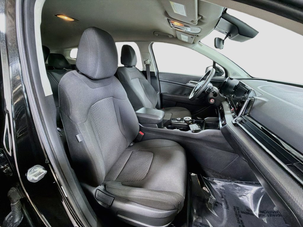 Used 2023 Kia Sportage LX AWD/4WD image 28