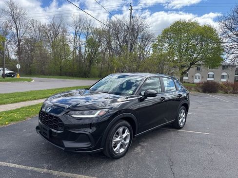 Certified 2024 Honda HR-V LX image 9