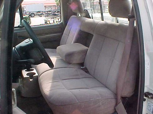 Used 1994 Ford F150 XLT image 13