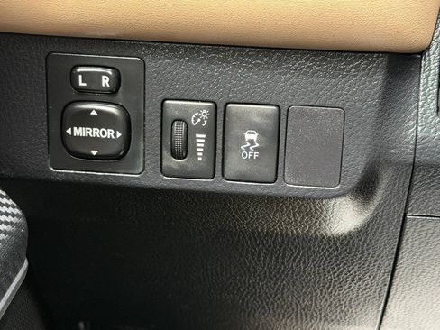 Used 2013 Toyota RAV4 Limited AWD/4WD image 42