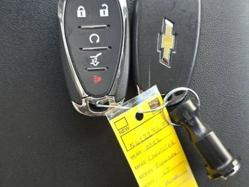 Used 2022 Chevrolet Equinox LT image 26