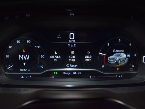 Used 2024 GMC Yukon XL Denali AWD/4WD image 56