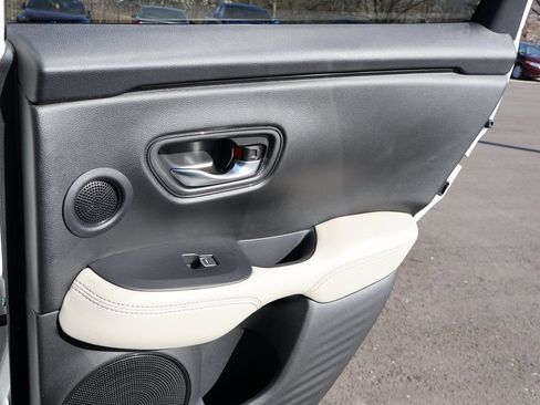 New 2026 Honda HR-V EX-L image 14