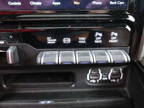 Used 2020 RAM 3500 Limited image 27