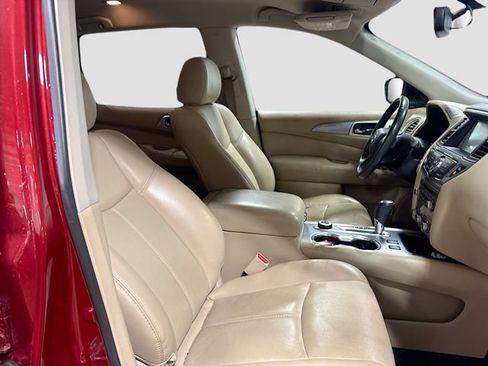 Used 2017 Nissan Pathfinder SL AWD/4WD image 22