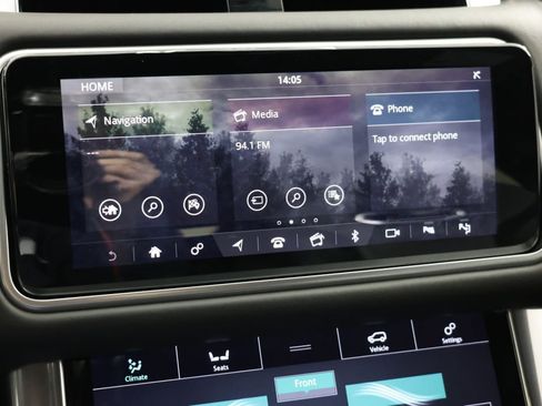 Used 2018 Land Rover Range Rover Sport SVR image 54