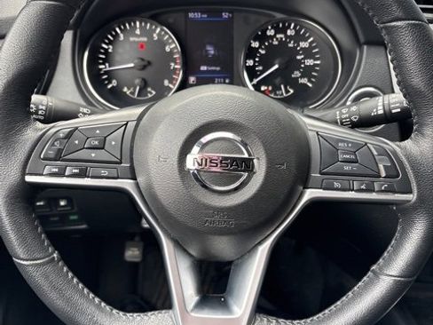 Certified 2020 Nissan Rogue SV image 7