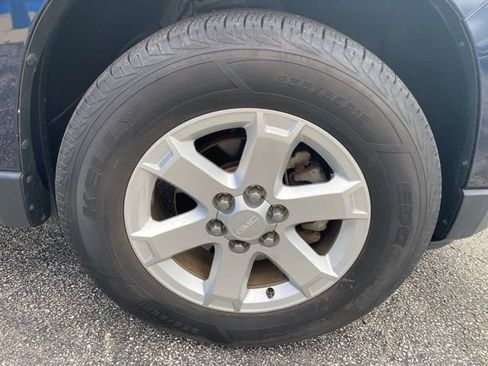 Used 2016 GMC Acadia SLE FWD image 9