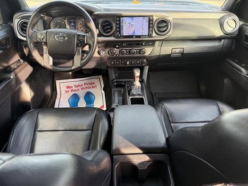 Used 2022 Toyota Tacoma TRD Sport w/ TRD Premium Sport Package image 14