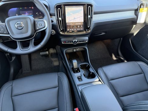 New 2026 Volvo XC40 B5 Core w/ Protection Package image 13