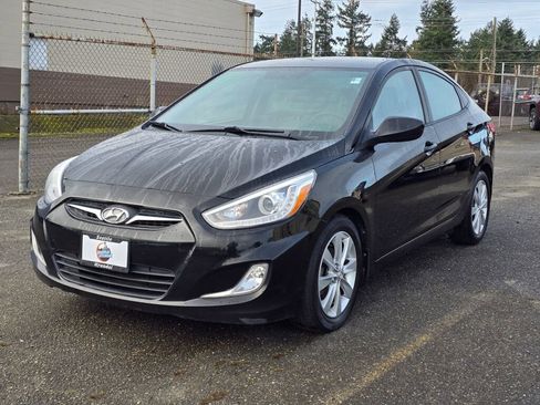 Used 2014 Hyundai Accent GLS w/ Option Group 2 image 3