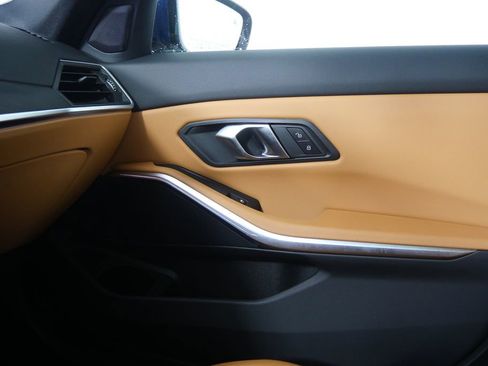 Certified 2024 BMW 330i Sedan image 29