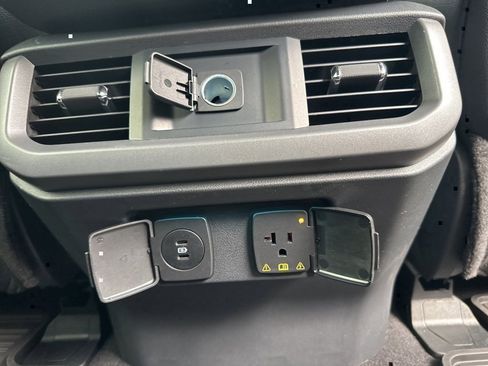 New 2025 Ford F150 Lariat w/ Equipment Group 501A Mid image 40