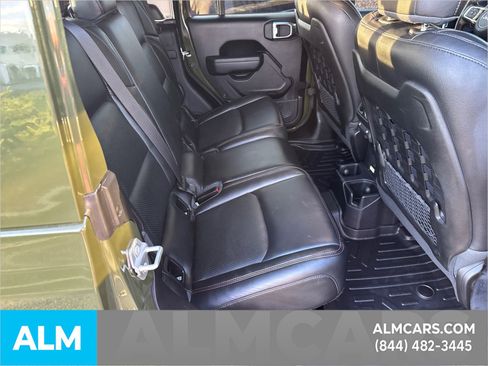 Used 2023 Jeep Gladiator Mojave w/ Cold Weather Group image 17