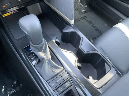 Certified 2025 Toyota Camry SE image 24