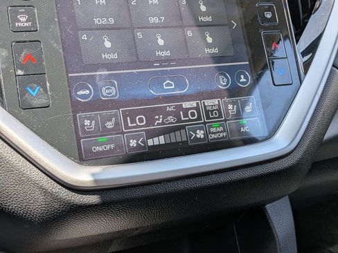 Used 2023 Subaru Ascent Touring AWD/4WD image 22