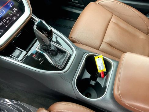 Used 2022 Subaru Outback Touring image 16