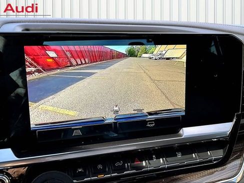 Used 2023 GMC Sierra 1500 Elevation image 13