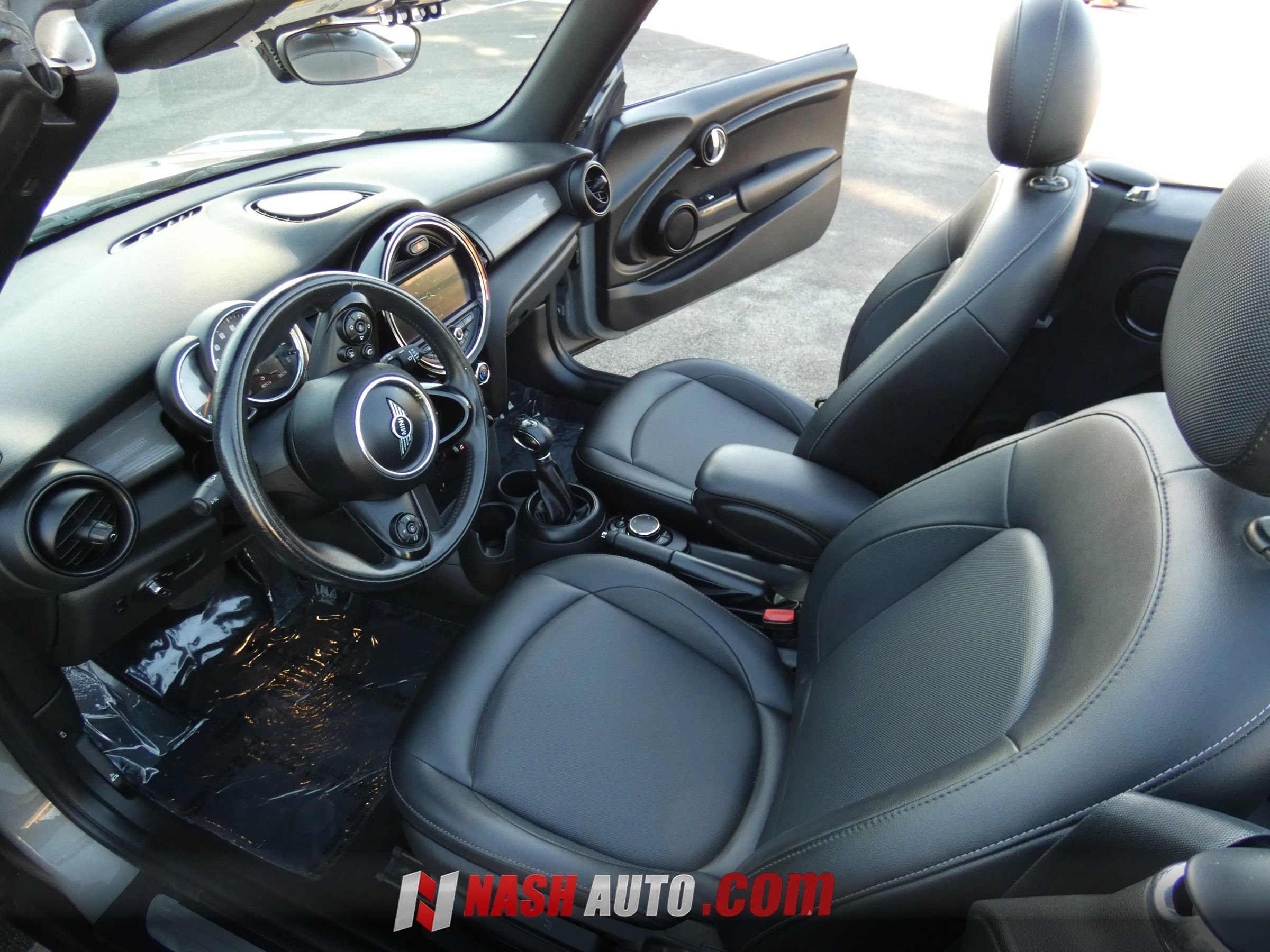 Used 2019 MINI Cooper Convertible FWD image 37