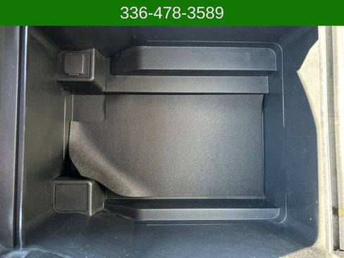 Used 2022 Ford F250 Lariat w/ Black Appearance Package image 26