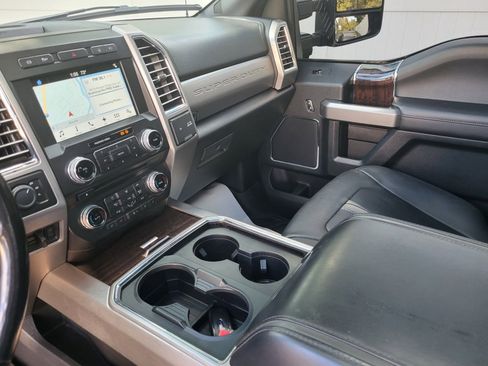 Used 2017 Ford F450 Platinum w/ Platinum Ultimate Package image 13