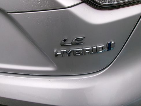 Used 2024 Toyota Corolla LE image 10