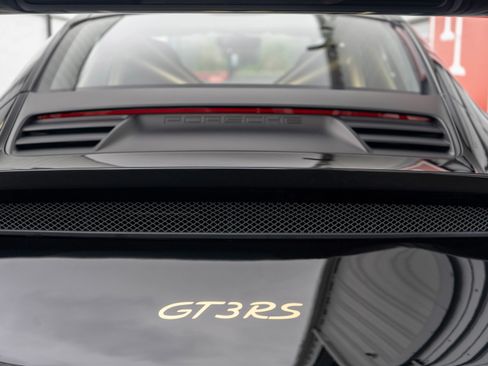 Used 2019 Porsche 911 GT3 RS RWD image 32