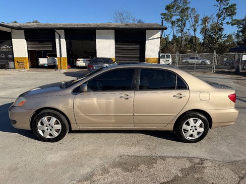 Used 2006 Toyota Corolla LE image 2