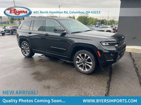Used 2025 Jeep Grand Cherokee Overland w/ Trailer Tow Package AWD/4WD image 1