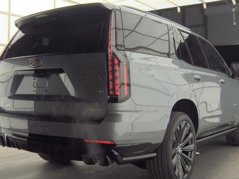 Used 2025 Cadillac Escalade V w/ LPO, Floor Liner Package image 3